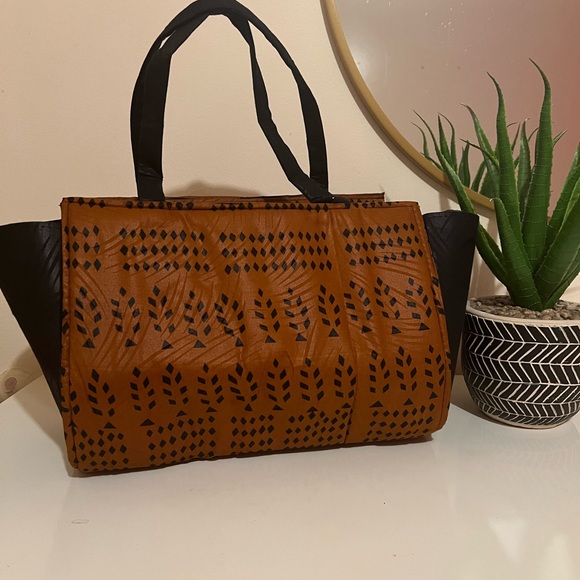Handbags - Brown and Black Patterned Wide Tote Bag